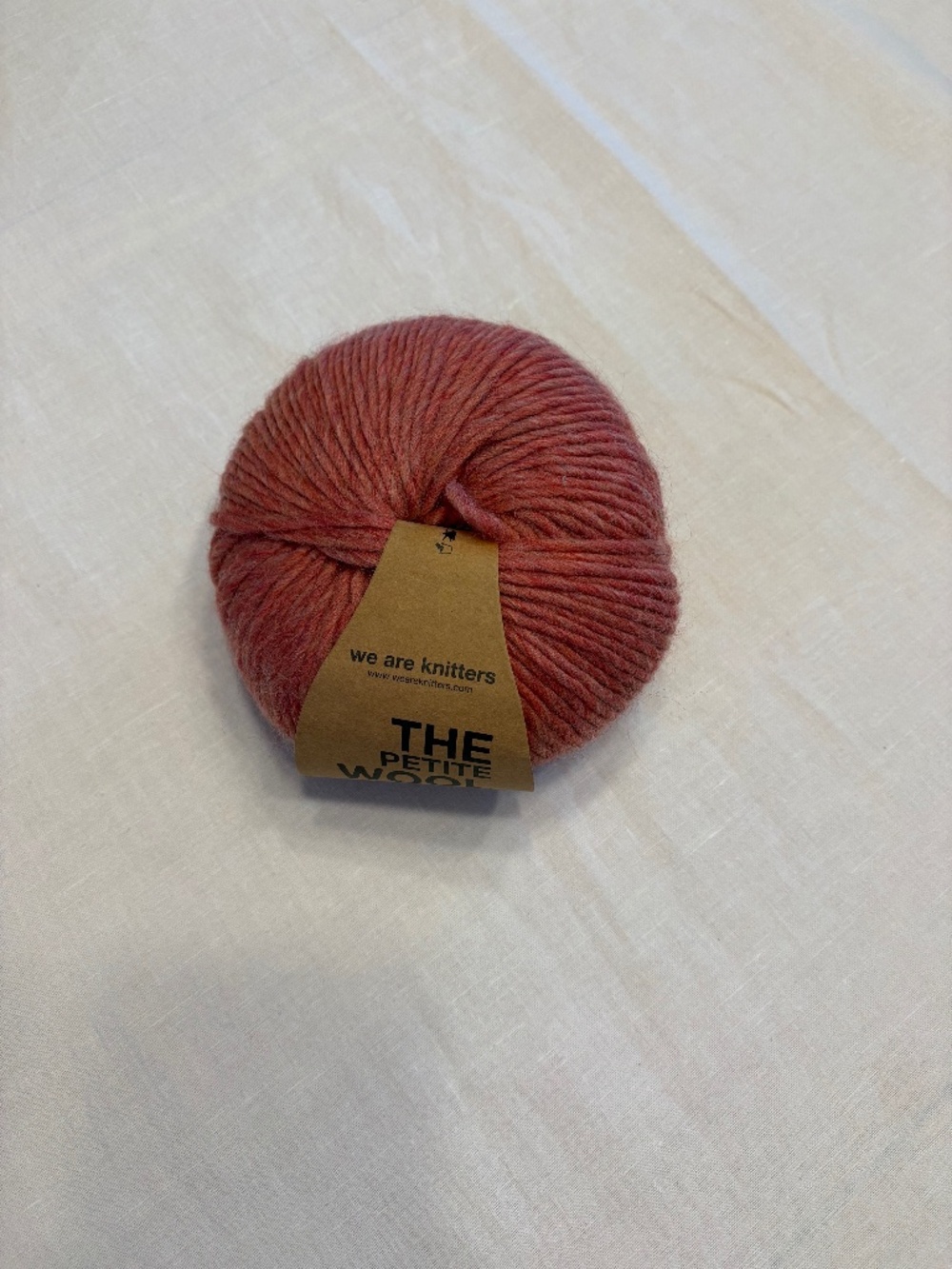 WAK The Petite Wool - Salmon Pink - 1 Skien